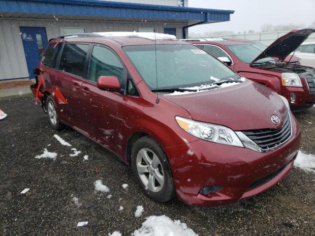 5TDKK3DC7BS049754 - 2011 TOYOTA SIENNA LE RED photo 4