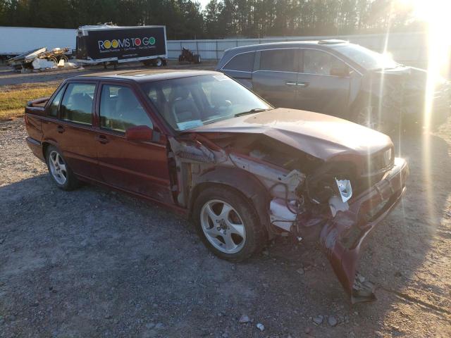 YV1LS5341W2440500 - 1998 VOLVO S70 T5 TUR RED photo 4