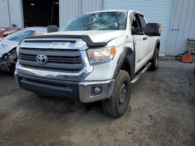 5TFRY5F19EX149082 - 2014 TOYOTA TUNDRA DOU WHITE photo 2