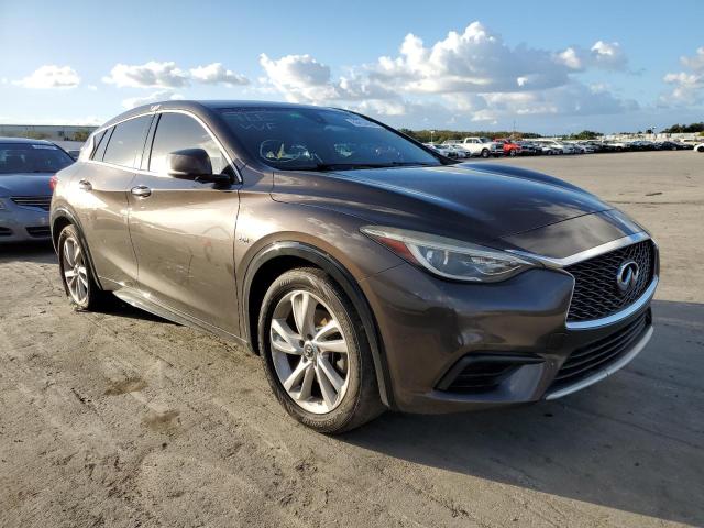 SJKCH5CP8HA031365 - 2017 INFINITI QX30 BASE BROWN photo 1