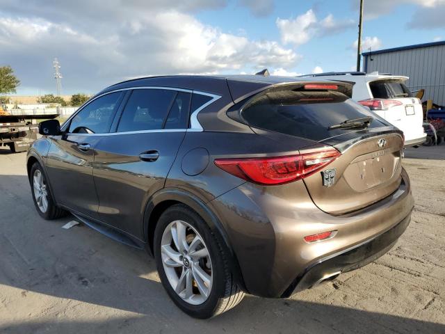 SJKCH5CP8HA031365 - 2017 INFINITI QX30 BASE BROWN photo 3