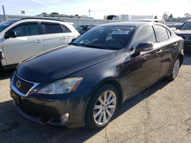 JTHCK262192030894 - 2009 LEXUS IS 250 GRAY photo 2