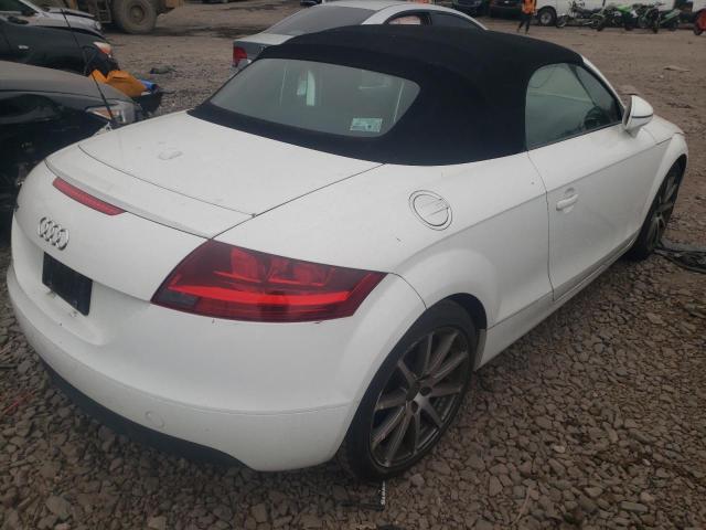 TRULF38JX91006881 - 2009 AUDI TT WHITE photo 4