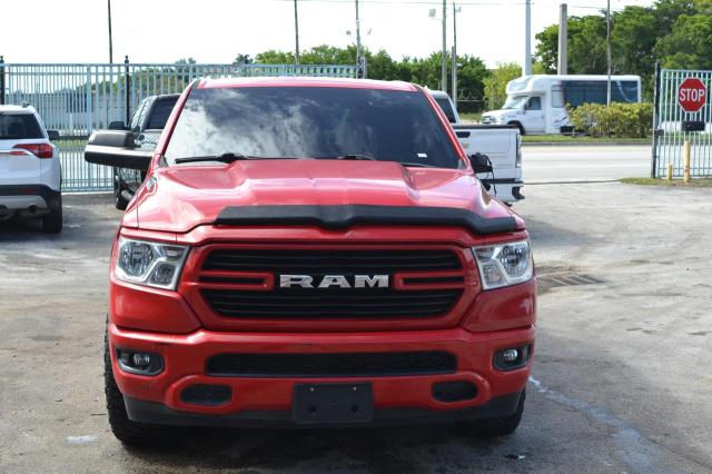 1C6RREFT6KN563093 - 2019 RAM 1500 BIG H RED photo 2