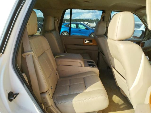 5LMFU27568LJ06533 - 2008 LINCOLN NAVIGATOR თეთრი ფოტო 6
