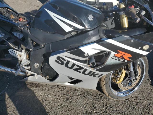 JS1GR7JA342103812 - 2004 SUZUKI GSX-R750 K BLACK photo 7