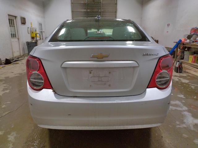 1G1JA5SH6F4130876 - 2015 CHEVROLET SONIC LS SILVER photo 6