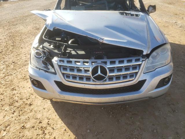 4JGBB8GB9BA733374 - 2011 MERCEDES-BENZ ML 350 4MA SILVER photo 7