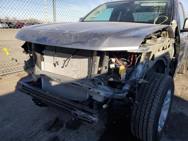 1GCHSCEA9N1155826 - 2022 CHEVROLET COLORADO L SILVER photo 9