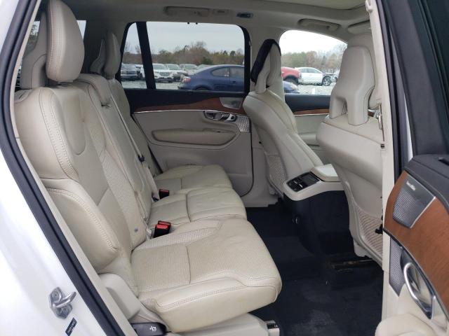 YV4A22PL1L1586357 - 2020 VOLVO XC90 T6 IN WHITE photo 6
