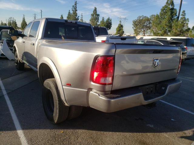 3C63RRHL0JG352697 - 2018 RAM 3500 SLT GRAY photo 3