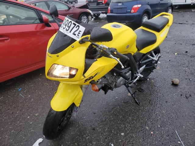 JS1VP53A252101081 - 2005 SUZUKI SV650 YELLOW photo 2