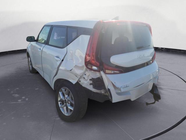 KNDJ23AU8N7177461 - 2022 KIA SOUL LX WHITE photo 2