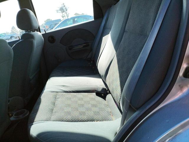 KL1TD52665B326193 - 2005 CHEVROLET AVEO BASE SILVER photo 6