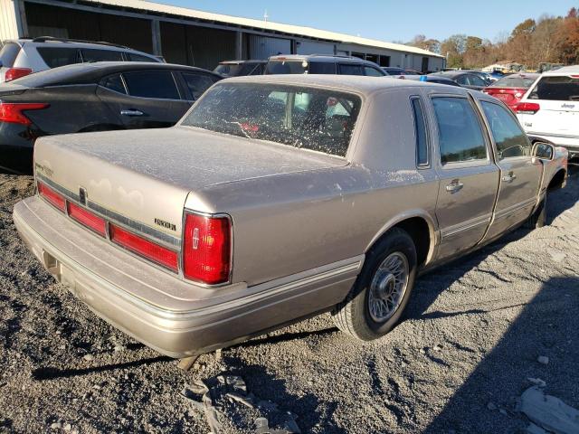 1LNLM81W4VY754185 - 1997 LINCOLN TOWN CAR TAN photo 4