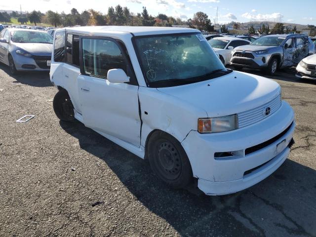 JTLKT324350211867 - 2005 TOYOTA SCION XB თეთრი ფოტო 1