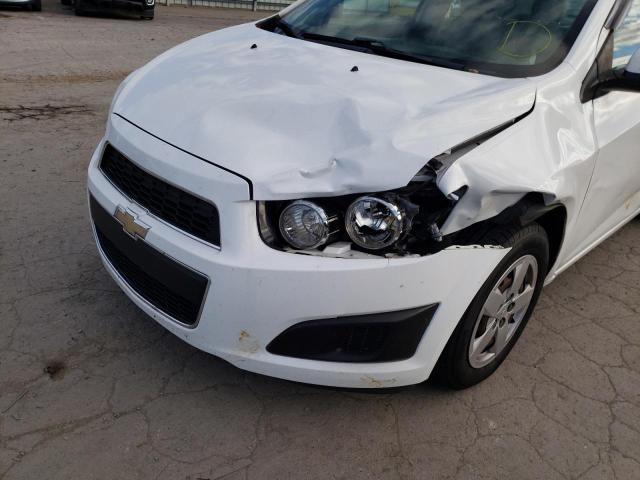 1G1JB5SH3F4180860 - 2015 CHEVROLET SONIC LS WHITE photo 9