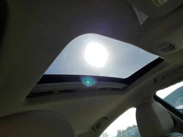 2G4GR5EK0C9135917 - 2012 BUICK REGAL BLUE photo 9