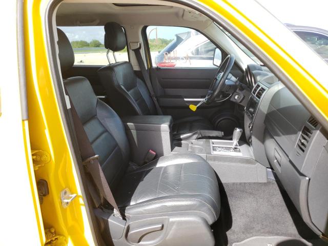 1D4PT7GX0BW504259 - 2011 DODGE NITRO SHOC YELLOW photo 5