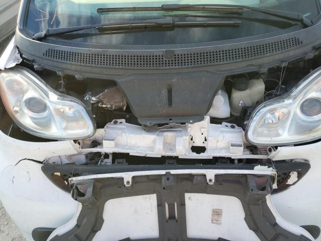 WMEEK3BA4DK586608 - 2013 SMART FORTWO PAS 白色 照片 11