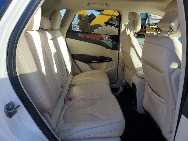 5LMCJ2C99KUL53194 - 2019 LINCOLN MKC SELECT 白色 照片 6