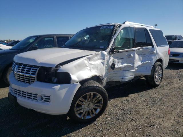 5LMJJ2J50CEL05618 - 2012 LINCOLN NAVIGATOR WHITE photo 2