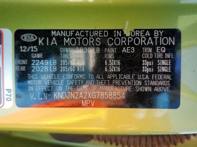 KNDJN2A2XG7858854 - 2016 KIA SOUL GREEN photo 10