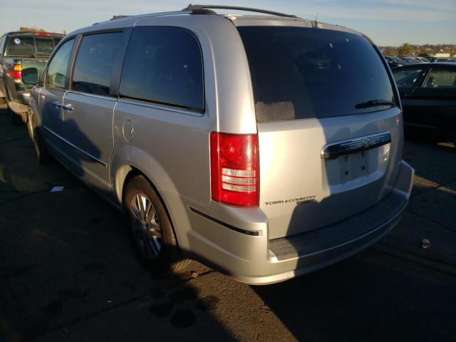 2A8HR64X28R649084 - 2008 CHRYSLER TOWN AND C SILVER photo 3