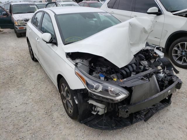 3KPF24AD5ME292416 - 2021 KIA FORTE FE WHITE photo 1