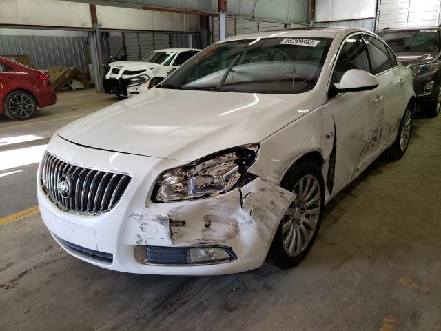 W04GP5EC9B1004291 - 2011 BUICK REGAL CXL WHITE photo 2