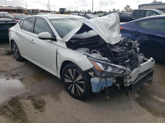 1N4BL4EV5KC142606 - 2019 NISSAN ALTIMA SL WHITE photo 1