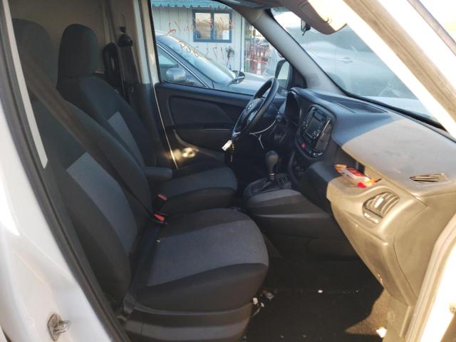 ZFBERFAB9J6J68042 - 2018 RAM PROMASTER 白色 照片 5