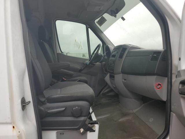 WDYPF1CC7C5668544 - 2012 FREIGHTLINER SPRINTER 3 WHITE photo 5