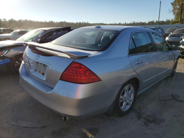 1HGCM56807A124741 - 2007 HONDA ACCORD EX 银色 照片 4