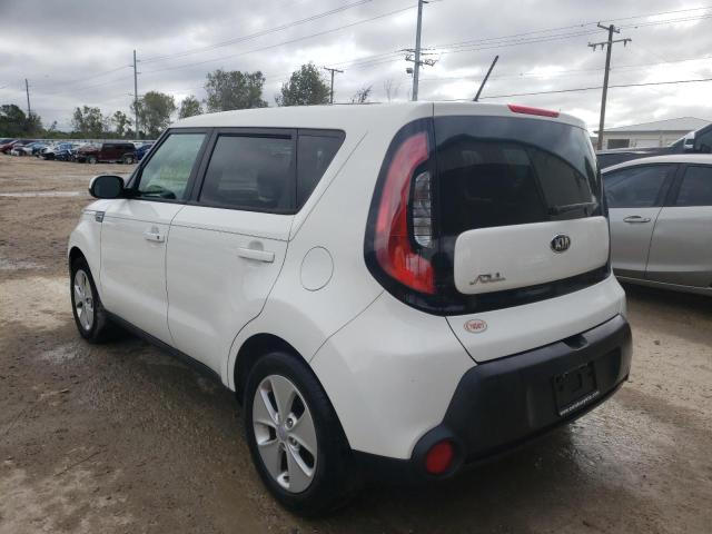 KNDJN2A24G7388613 - 2016 KIA SOUL WHITE photo 3