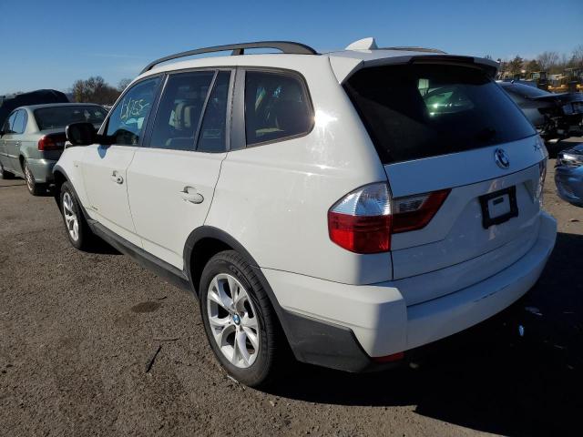 WBXPC9C49AWJ35598 - 2010 BMW X3 XDRIVE3 WHITE photo 3