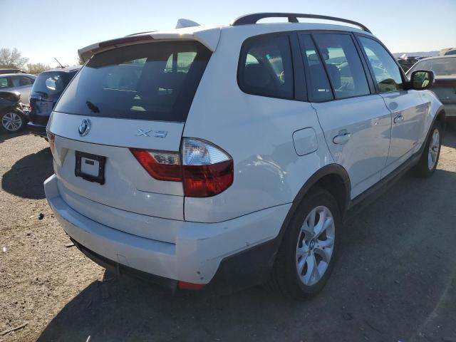 WBXPC9C49AWJ35598 - 2010 BMW X3 XDRIVE3 WHITE photo 4