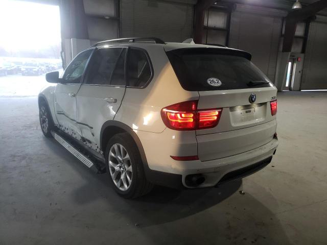 5UXZV4C59D0B01620 - 2013 BMW X5 XDRIVE3 WHITE photo 3