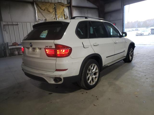 5UXZV4C59D0B01620 - 2013 BMW X5 XDRIVE3 WHITE photo 4