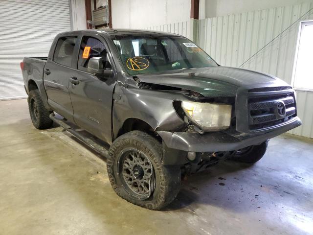 5TFDW5F18CX233486 - 2012 TOYOTA TUNDRA CRE GRAY photo 1