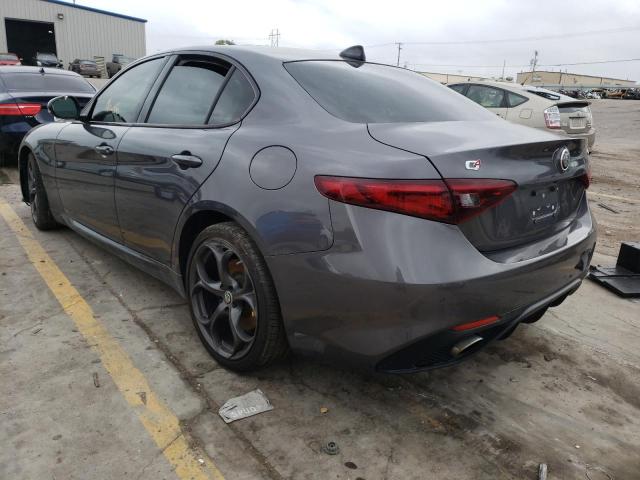 ZARFAEEN1J7593729 - 2018 ALFA ROMEO GIULIA TI GRAY photo 3