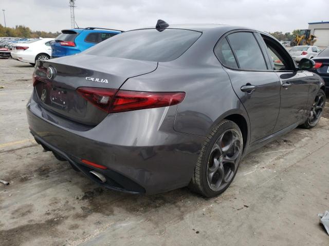 ZARFAEEN1J7593729 - 2018 ALFA ROMEO GIULIA TI GRAY photo 4