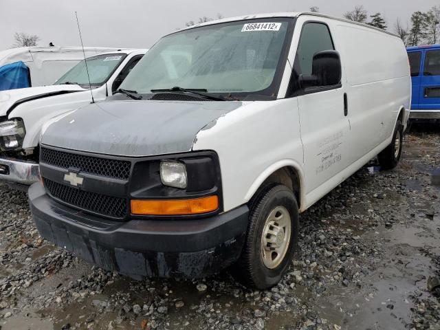 1GCGG29V171154404 - 2007 CHEVROLET EXPRESS G2 WHITE photo 2