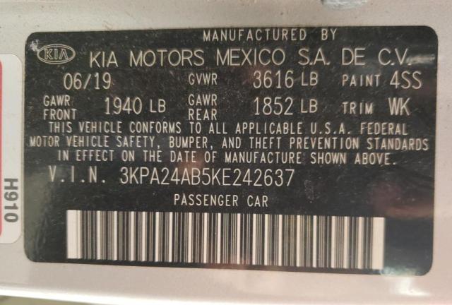 3KPA24AB5KE242637 - 2019 KIA RIO S SILVER photo 10