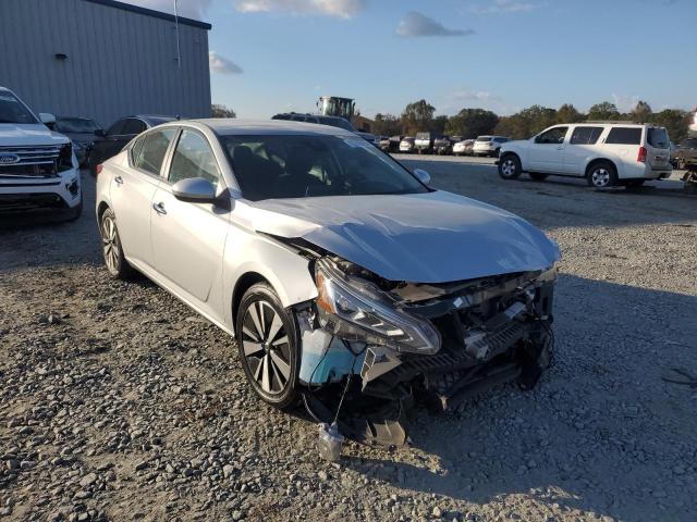 1N4BL4DV4MN333233 - 2021 NISSAN ALTIMA SV SILVER photo 1