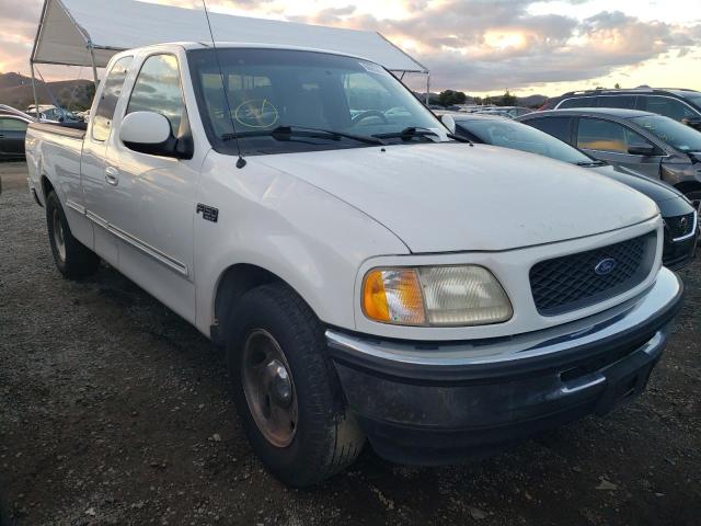 1FTZX1729WKB82830 - 1998 FORD F150 WHITE photo 1
