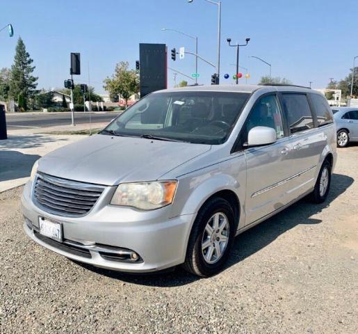 2C4RC1BG8CR286253 - 2012 CHRYSLER TOWN & COU 银色 照片 2