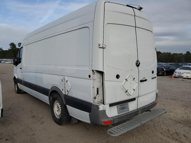 WD3PE8CB9B5604271 - 2011 MERCEDES-BENZ SPRINTER 2 WHITE photo 3