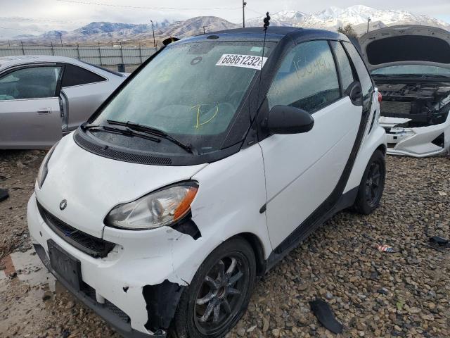 WMEEK31X69K219335 - 2009 SMART FORTWO PAS WHITE photo 2