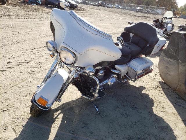 1HD1FC4108Y677455 - 2008 HARLEY-DAVIDSON FLHTCUI 白色 照片 2
